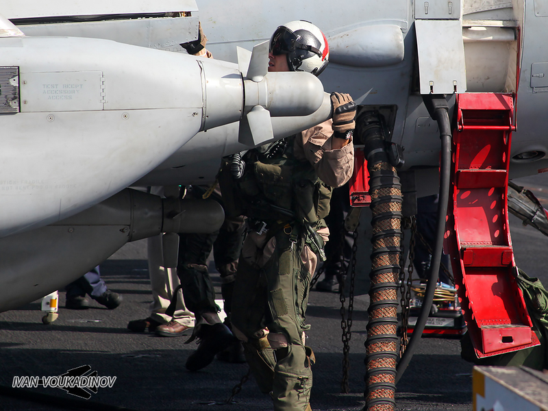 Illustration for article titled The EA-6B Prowler's Last Cruise Is Showcased In These Exclusive Photos